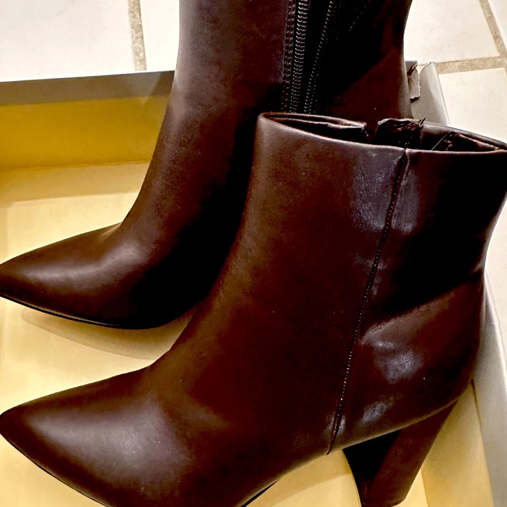 Designer Brown boots